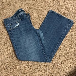 American Eagle Favorite boyfriend jeans